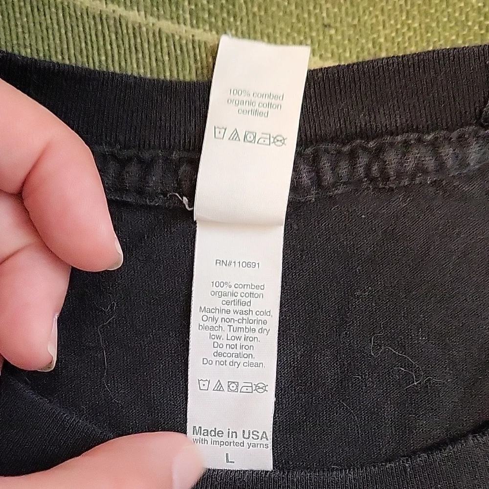 Fat Happy Vegan Manatee Graphic Tee - Black - Picture 3 of 4